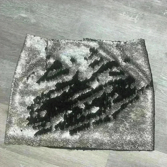 Free People one  Sequin Mini Skirt size 10 very nice condition - Picture 12 of 13